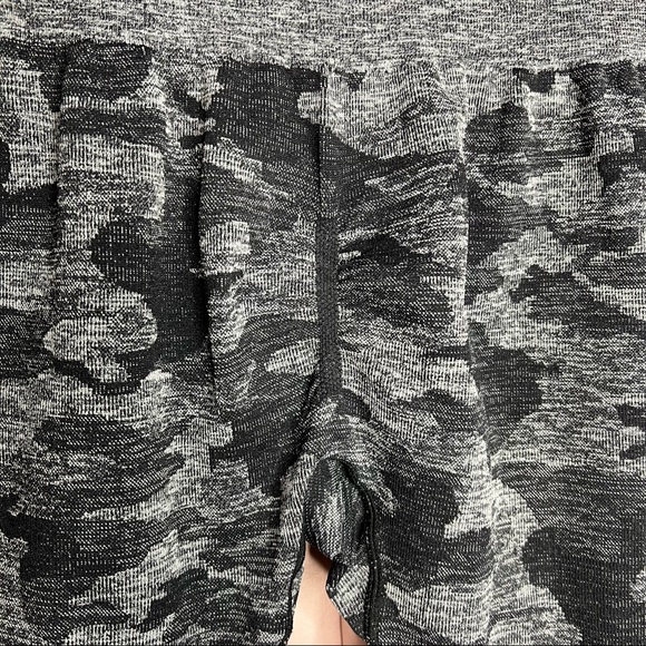 Seamless camo scrunch butt legging - Picture 3 of 4